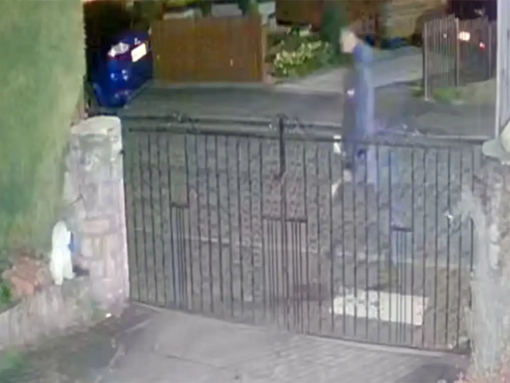 Video released after paint thrown over cars in Tadcaster