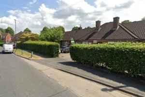 Car crashes into lamppost and overturns in York