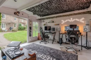 Is this York’s best shed? High-tech garden office comes complete with DJ deck
