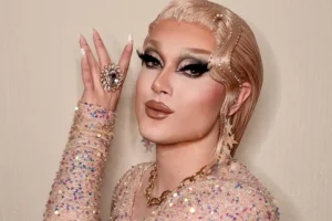 Drag queen to host new tour of historic York attraction