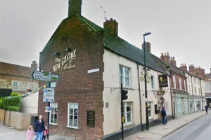 Man suffers broken jaw during attack in Malton pub