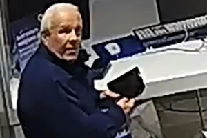 York shop worker’s phone stolen – Police issue CCTV