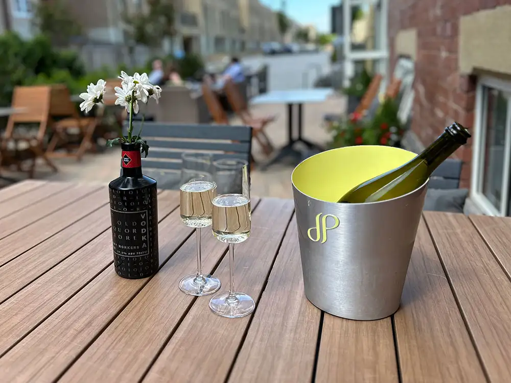York restaurant expands with large outdoor terrace