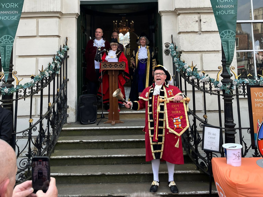 Annual medieval-inspired pub crawl in York raised £1,500 for charity