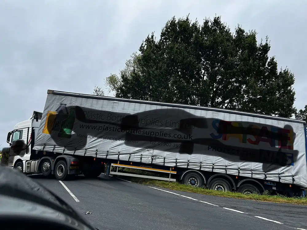 Lorry crash blocks main North Yorkshire road