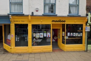 Thieves kick in door to York café and steal cash