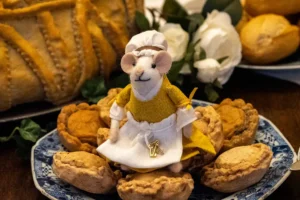 Hundreds of mice to cause Christmas chaos at historic York house in a mousey mystery