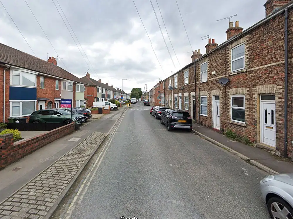 Police hunt burglar on crutches after York break-in