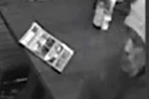 Bag stolen from York pub – Do you recognise this man?