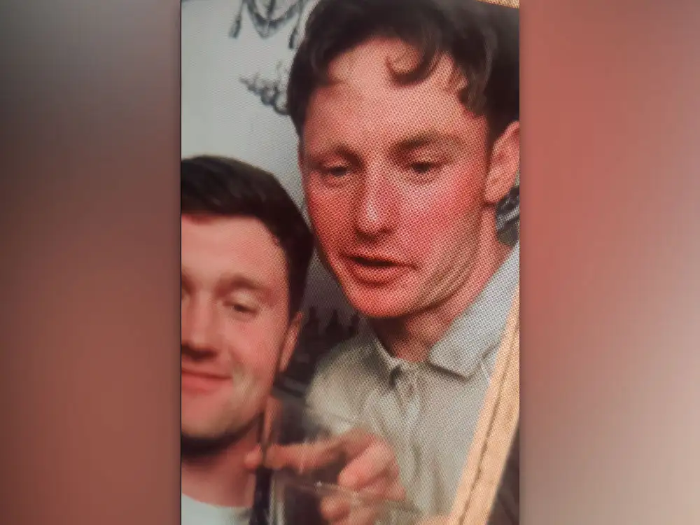 Fight outside York bar – one man treated in hospital