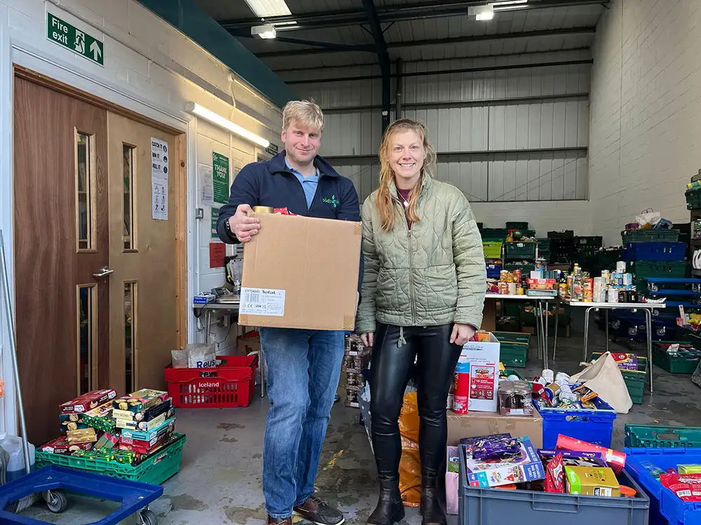 York volunteers deliver Christmas cheer across the city