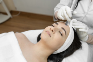 Half price health and beauty treatments could make the perfect last minute gift 