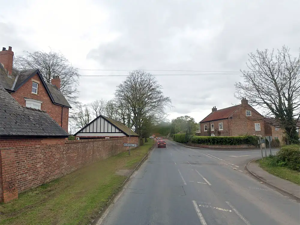 Tipper vehicle leaves scene of crash which injured two children