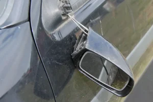 Police hunt vandals who targeted cars on York street