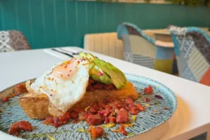 York’s first avocado café is a hit – and you can dine there for half price