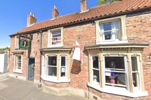 Man smashed unconscious with a chair in Tadcaster pub