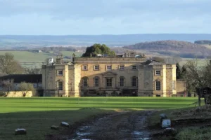 Five hundred year old stately home set to be turned into apartments