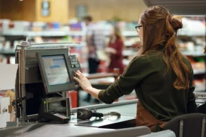 York shop workers ‘regularly reduced to tears’ by ‘pernicious’ contracts