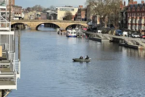 Urgent search after 19-year-old enters River Ouse