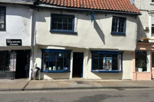 York shop closes temporarily after online backlash