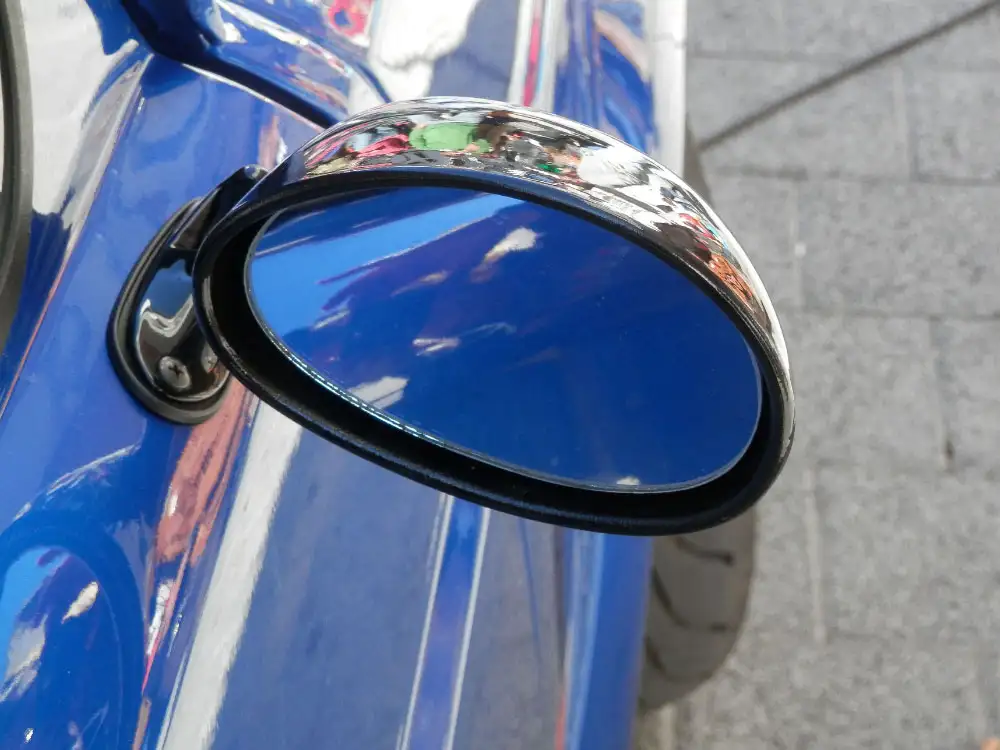 Cyclist rips off car wing mirror in altercation with driver in Selby