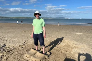 York man wows beachgoers with his sand sculptures