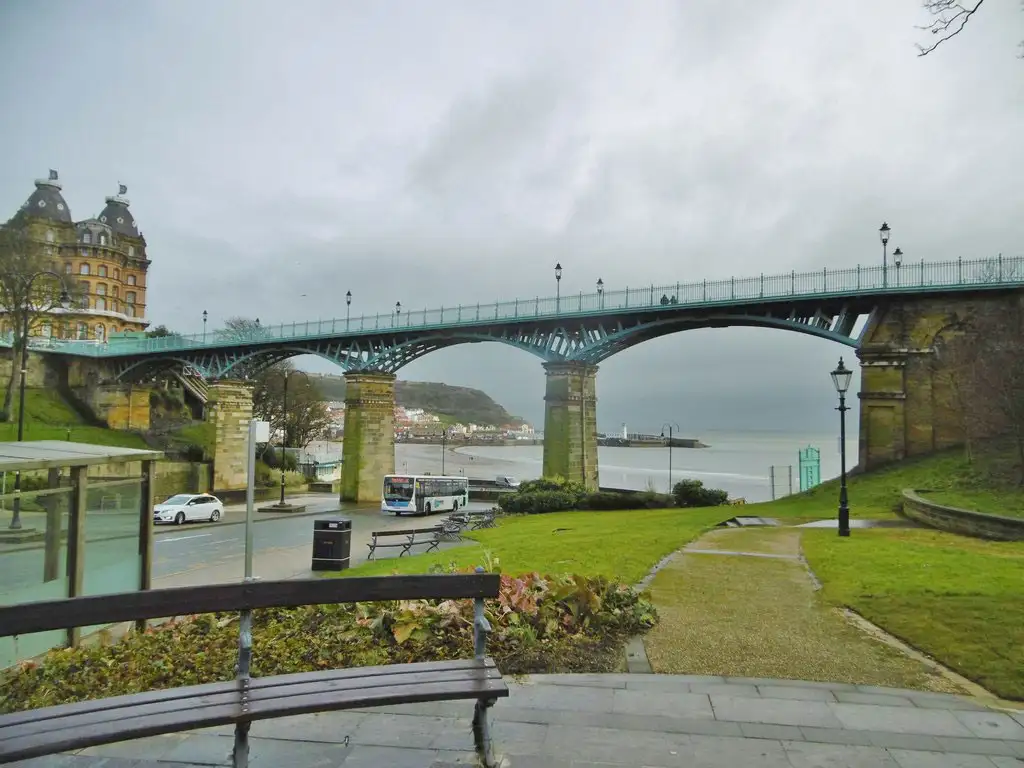 Man dies near Scarborough bridge