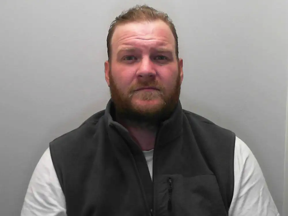 Man who threatened to kill his partner with a sledgehammer jailed