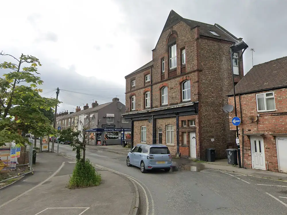 Car crashes into house in York – Driver arrested