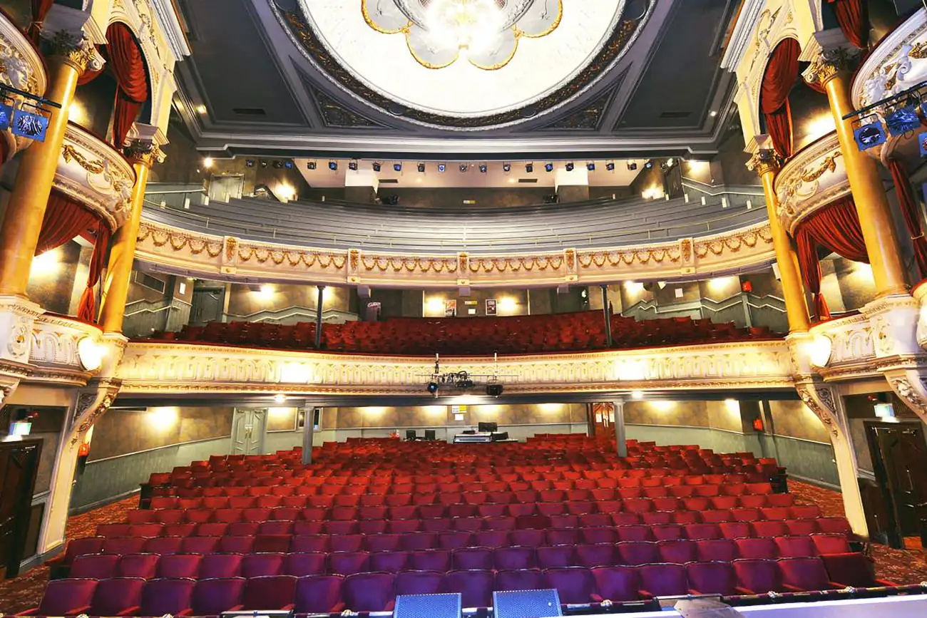 Hit York show cancelled after rain comes through theatre roof
