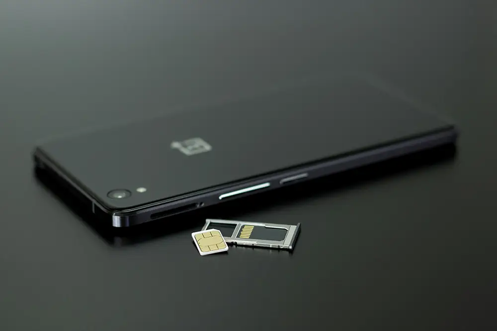 Business eSIM trends in the UK 2025