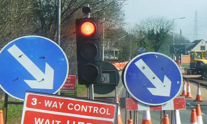 Police search for thieves who stole traffic lights