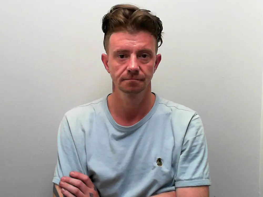Police searching for wanted Selby man