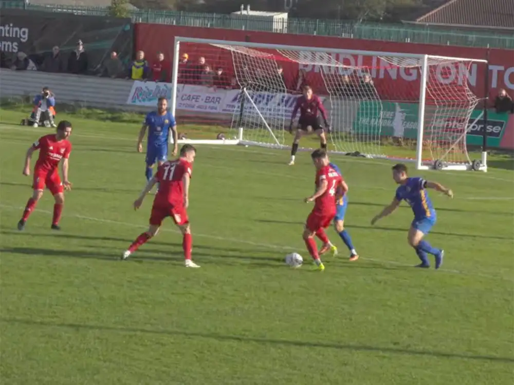 Scarborough Atheltic move in on top spot after bouncing back from the brink
