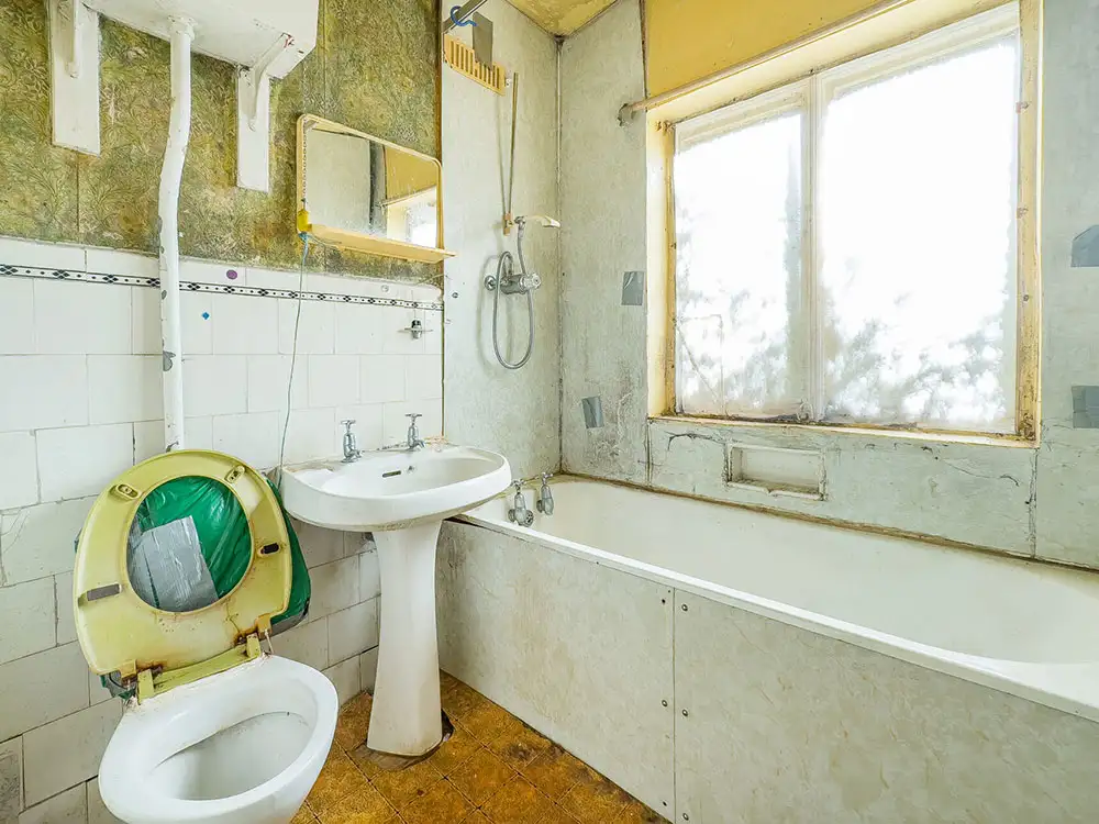 Cash buyers sought for ‘unmortgageable’ York house – Yours for £172K