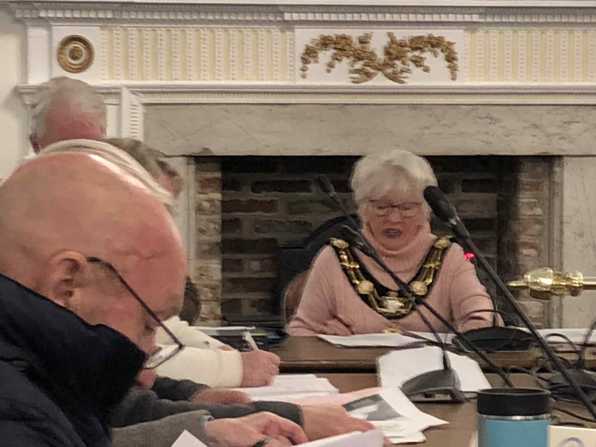 Updated: Ripon Mayor hits back after losing confidence vote
