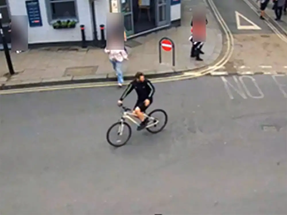 Violent offender stabbed victim on York street before cycling off