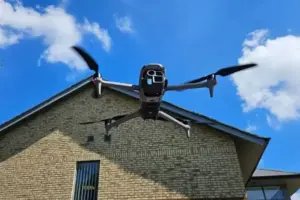 Low-flying drone ‘dips into gardens’ in York suburb – Police hunt operator