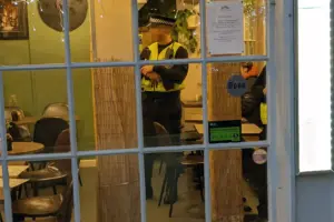 Immigration officers target York café – One man arrested