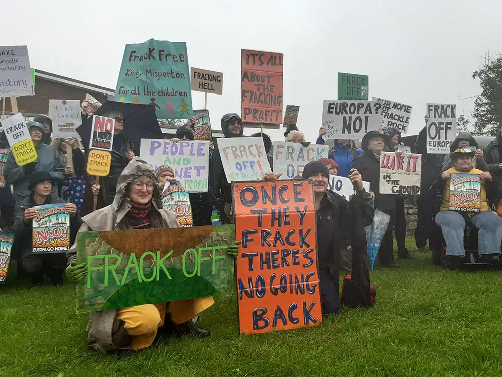 Fracking decision postponed after government steps in