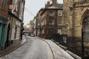 Temperatures plummet to -9°C in York – 45 schools closed in North Yorkshire