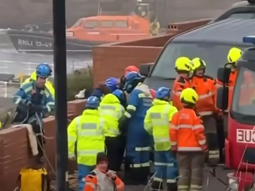 Watch: Whitby coastguard rescues casualty stranded on cliff