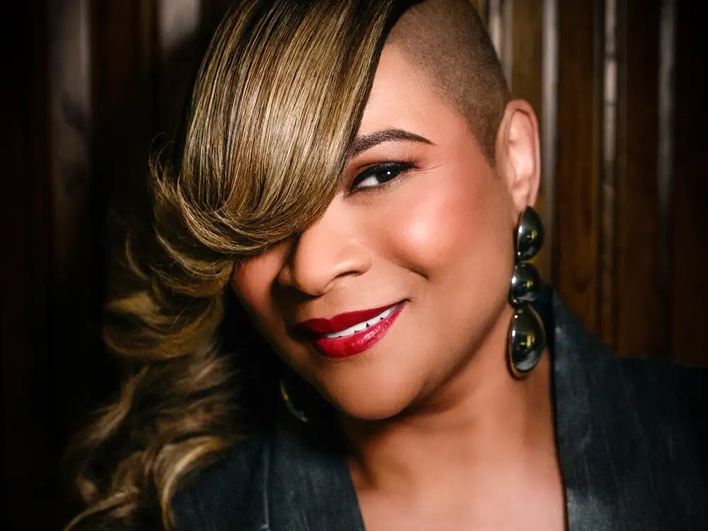 Nineties music icon to bring her greatest hits tour to York