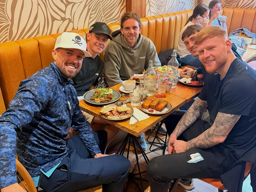 York City heroes visit city café to try sandwich created in their honour