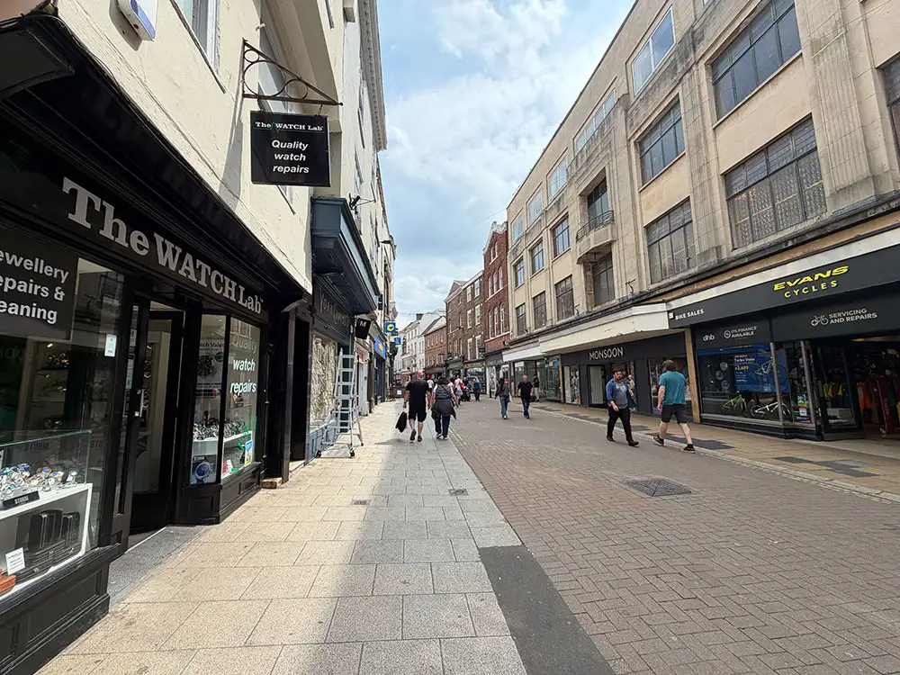Shop closes on Coney Street in York – but a new store is ready to move in