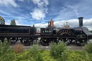 Steam train chugs its way into new home in York