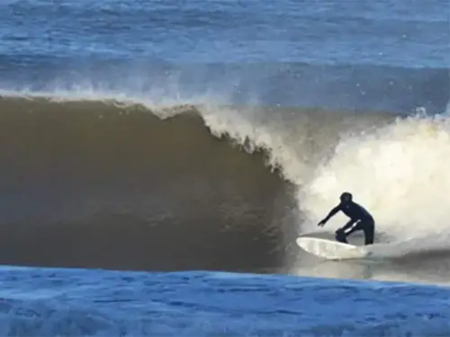 New surf school and café approved for popular tourist spot