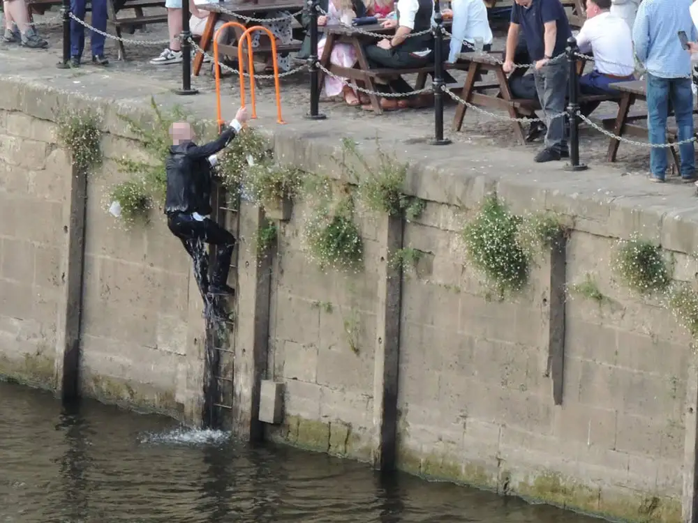 Pictures: ‘What starts as a laugh can turn to tragedy’ – Warning after racegoer jumps into river