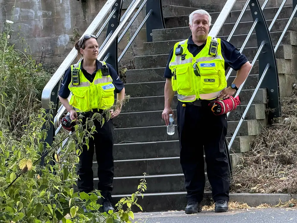 Police incident closes off York bridge