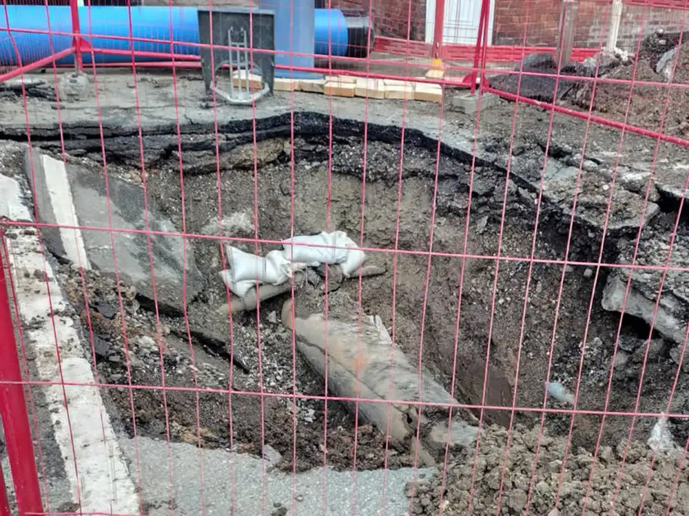 Shuttle bus to run for residents hit by burst water main